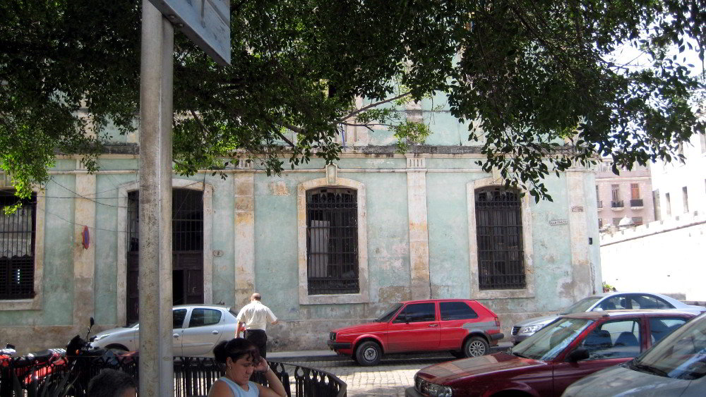 Casa San Ignacio and Chacón